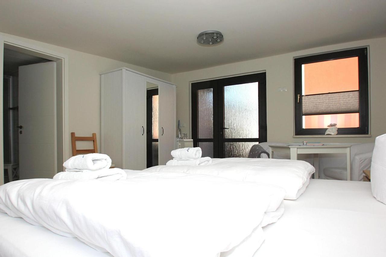 F-1016 Haus Maigloeckchen Doppelzimmer 03 Terrasse, Fruehstueck เกอเรน ภายนอก รูปภาพ